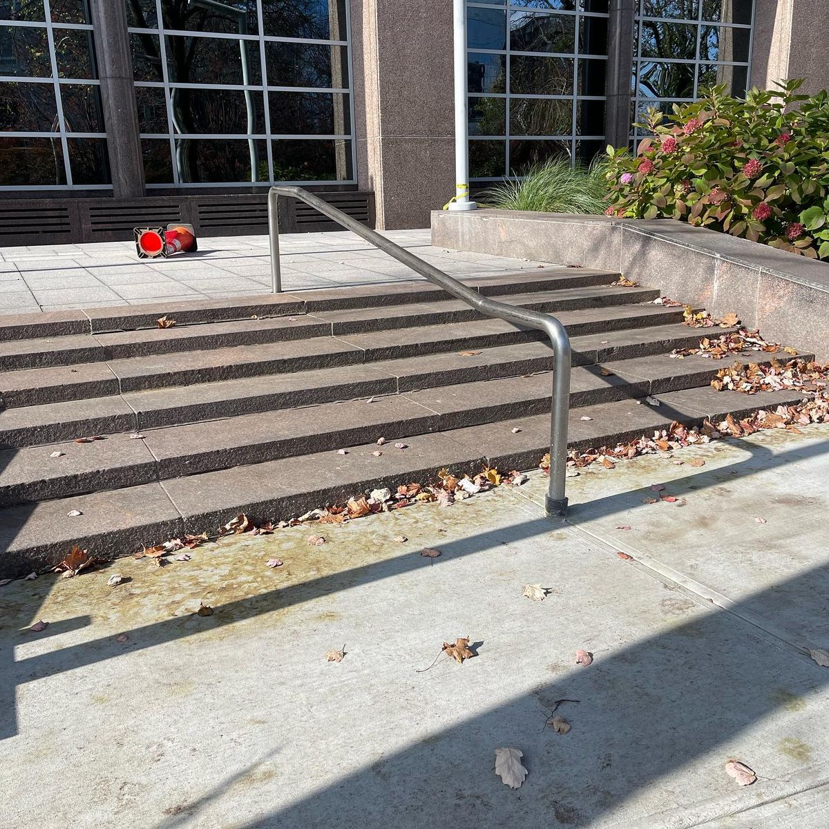 Image for skate spot Banking Offices - 6 Stair Rail / Hubba