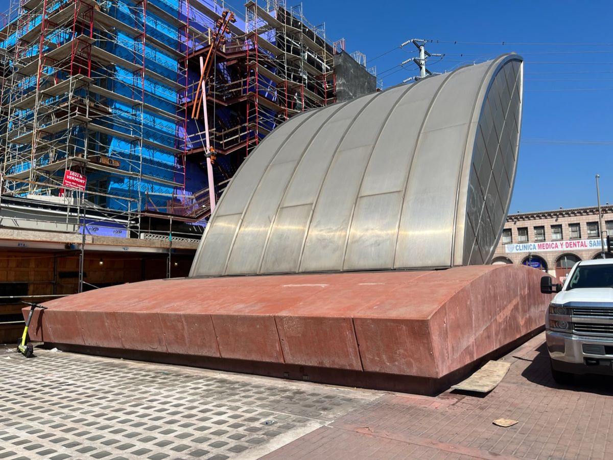 Image for skate spot Vermont/Santa Monica Metro - Wallride To Drop