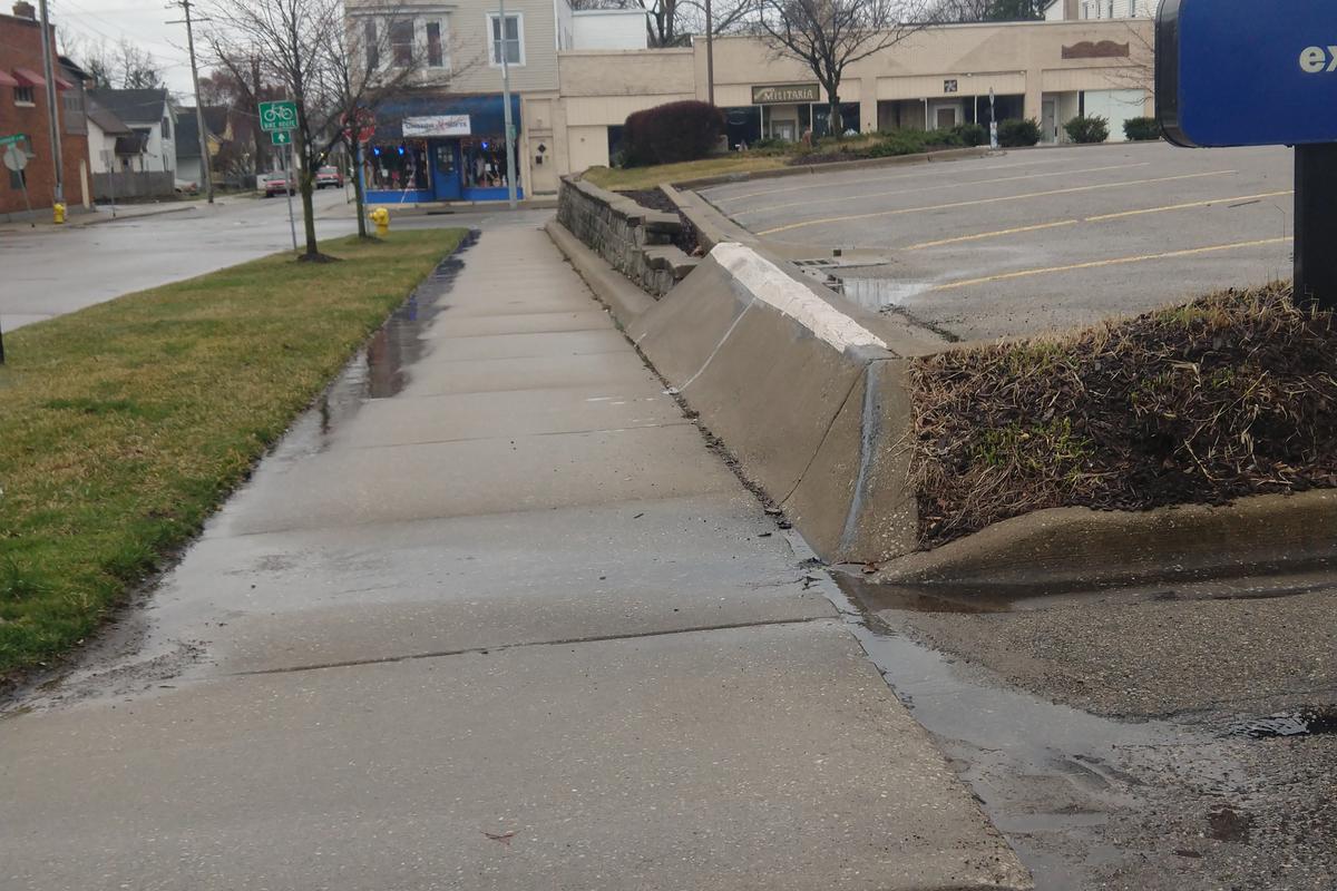 Image for skate spot Leonard Bank Ledge