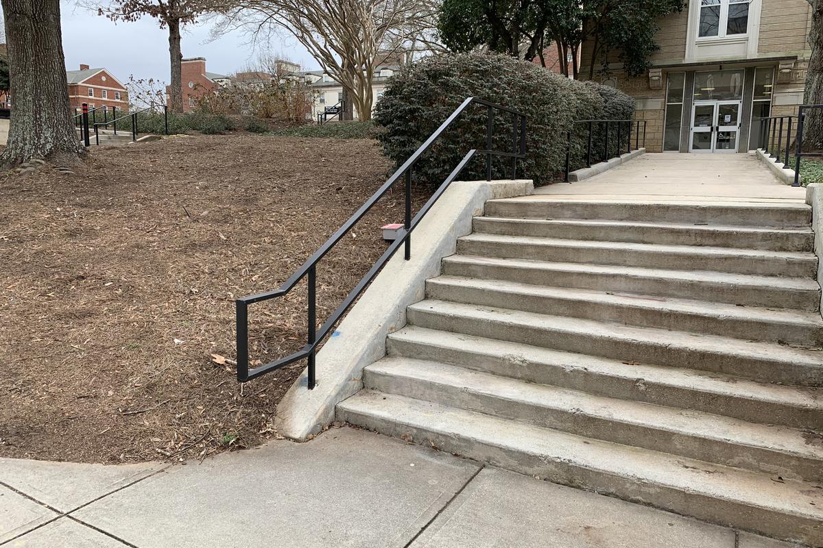 Image for skate spot UGA 9 Stair Kink Rail