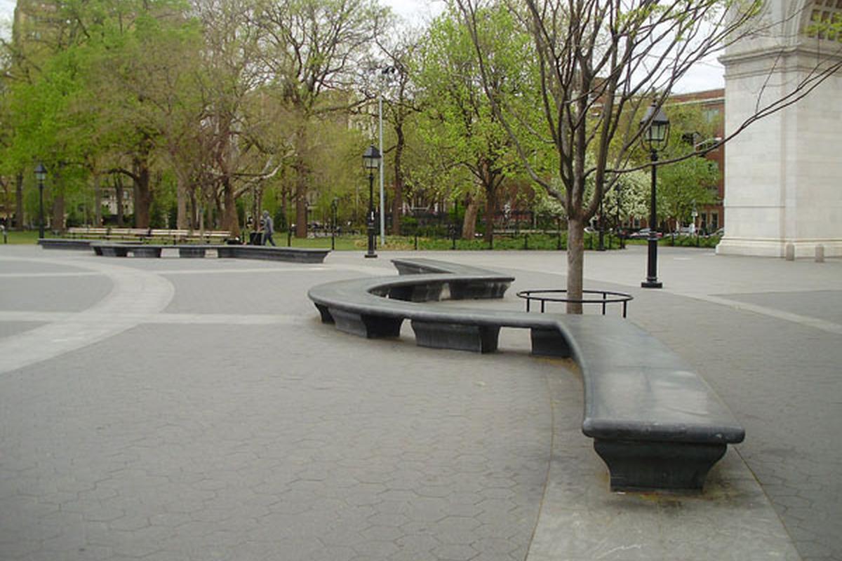 Image for skate spot Washington Square Benches