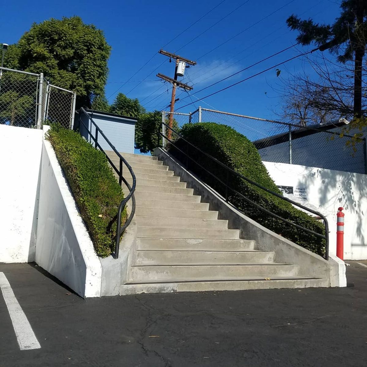 Image for skate spot Colorado Blvd - 16 Stair Rail With Curve