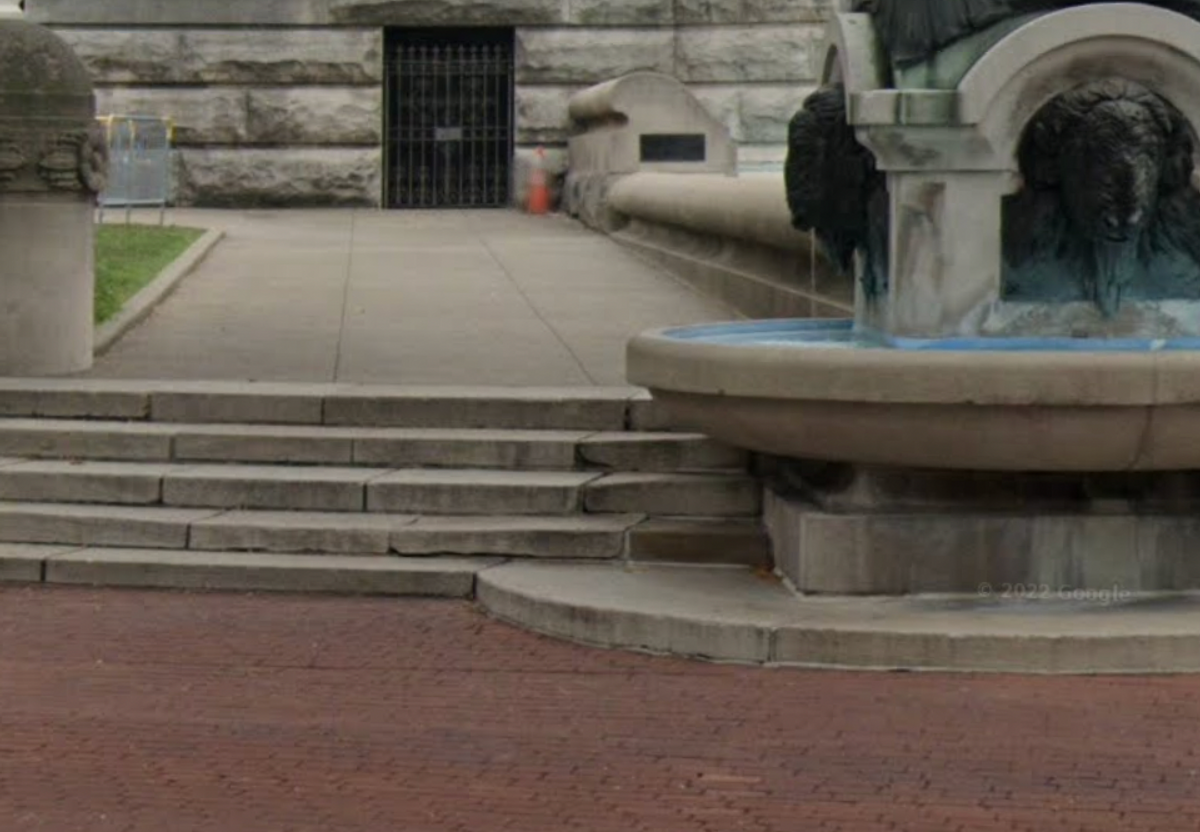 Image for skate spot Indianapolis - Fountain Out Ledge