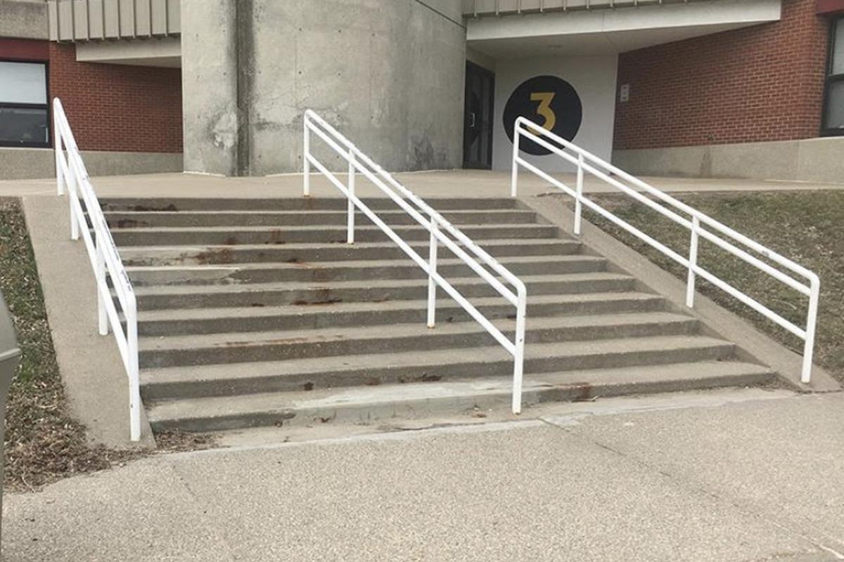 Image for skate spot Winterset 10 Stair Rail