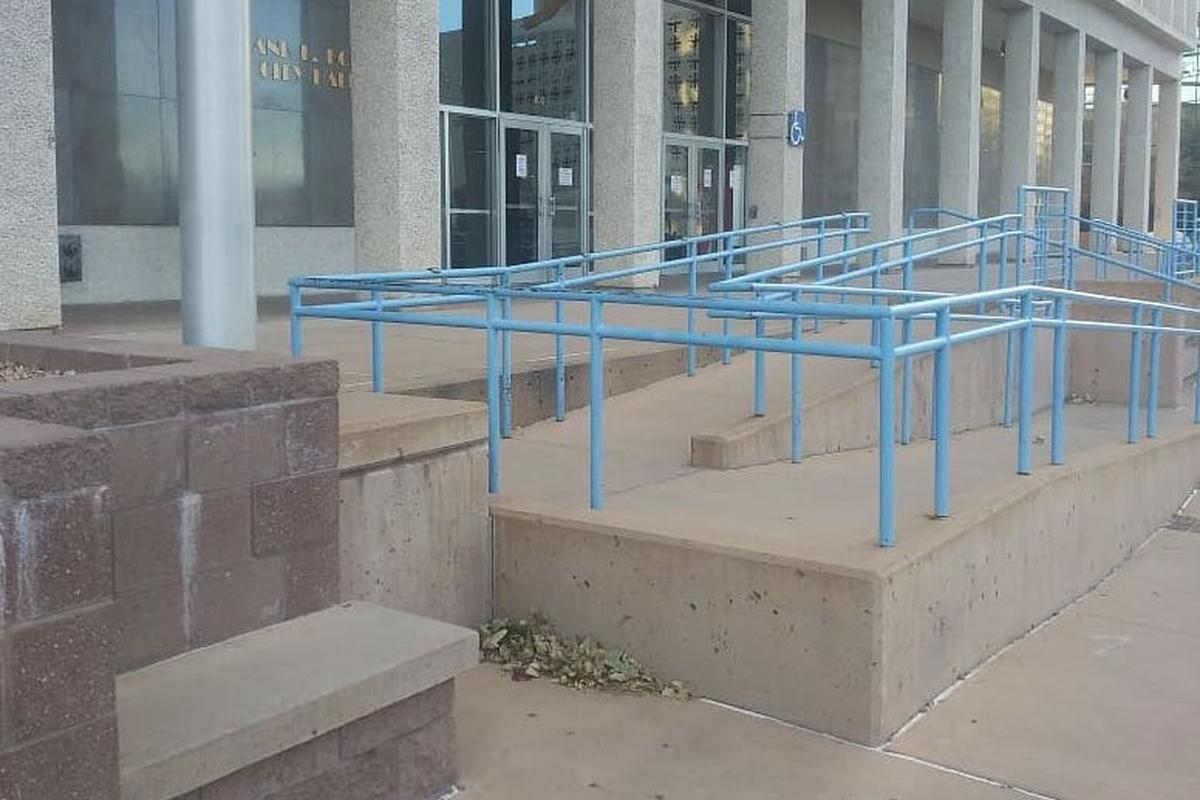 Image for skate spot City Hall Out Rail