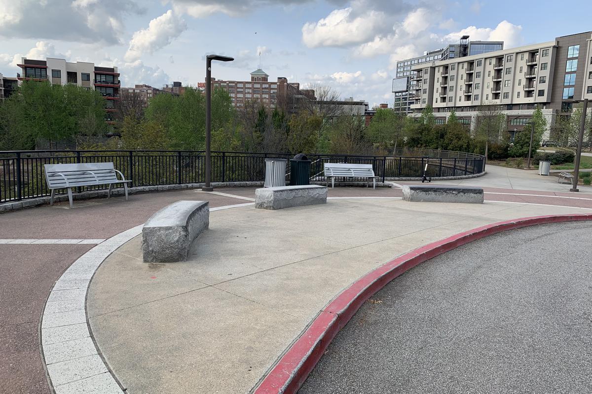 Image for skate spot Rock Ledges