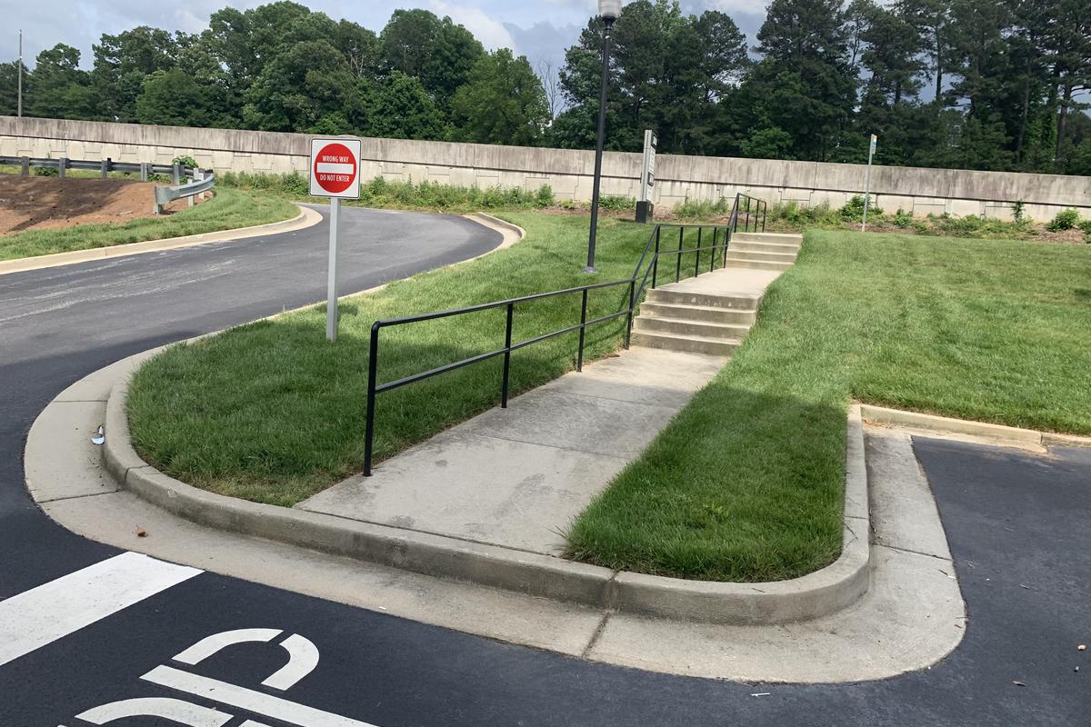 Image for skate spot 4 Stair Out Rail