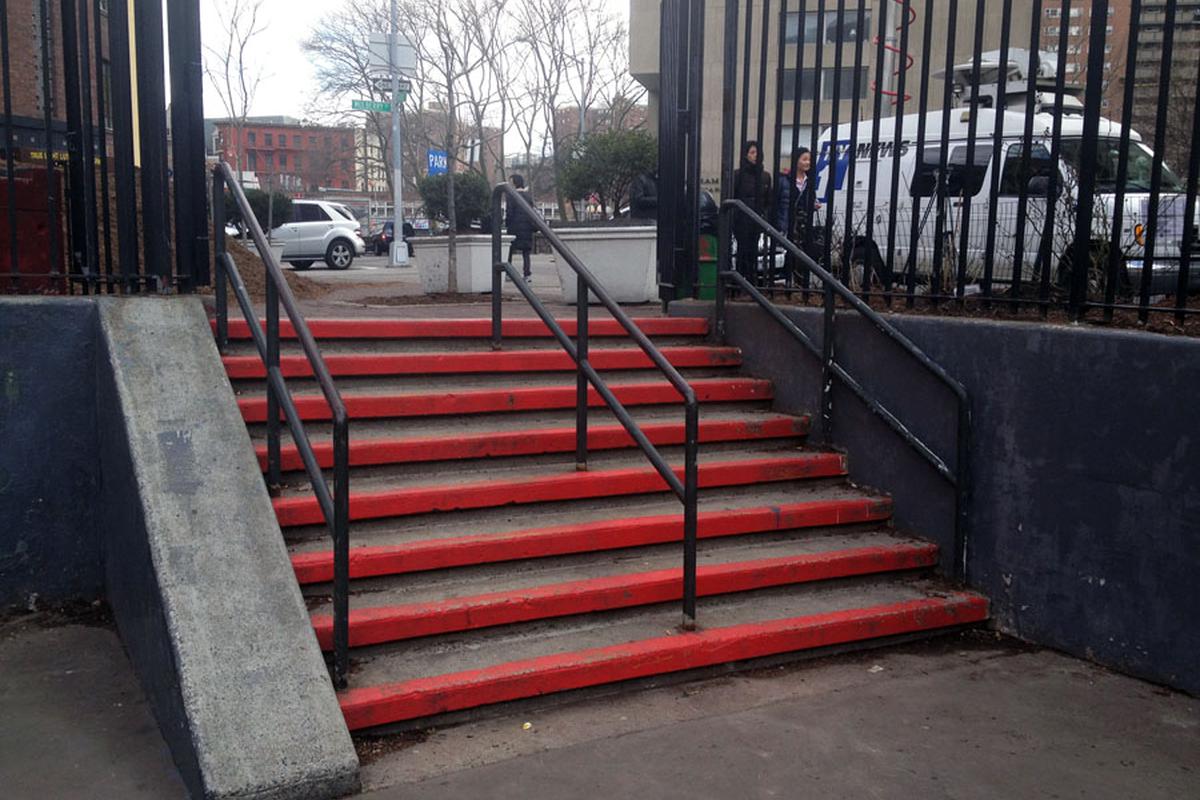 Image for skate spot Columbus Park 8 Stair Rail