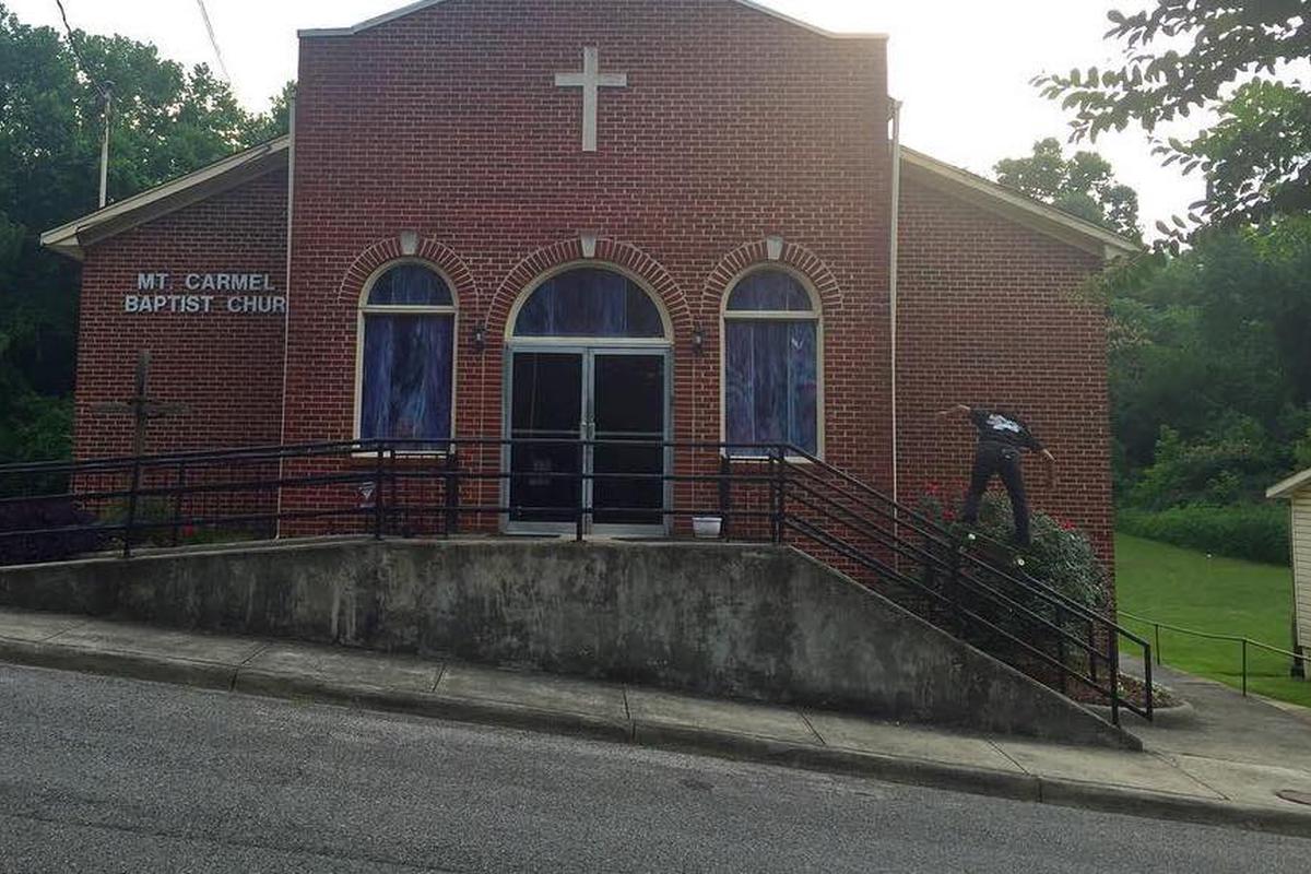 Image for skate spot Mt Carmel Church rail 