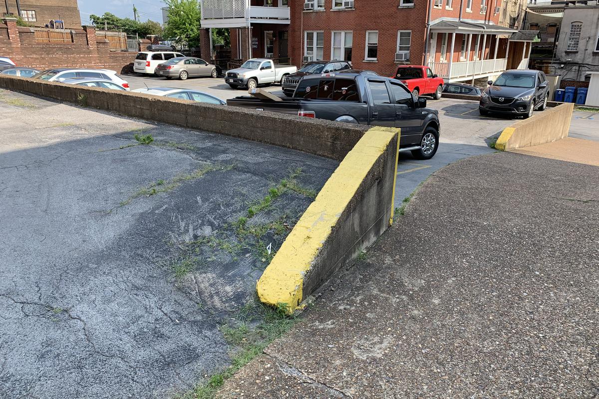 Image for skate spot Bump Over Ledge