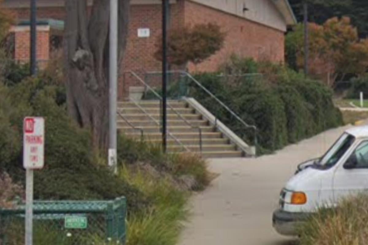 Image for skate spot 9 Stair