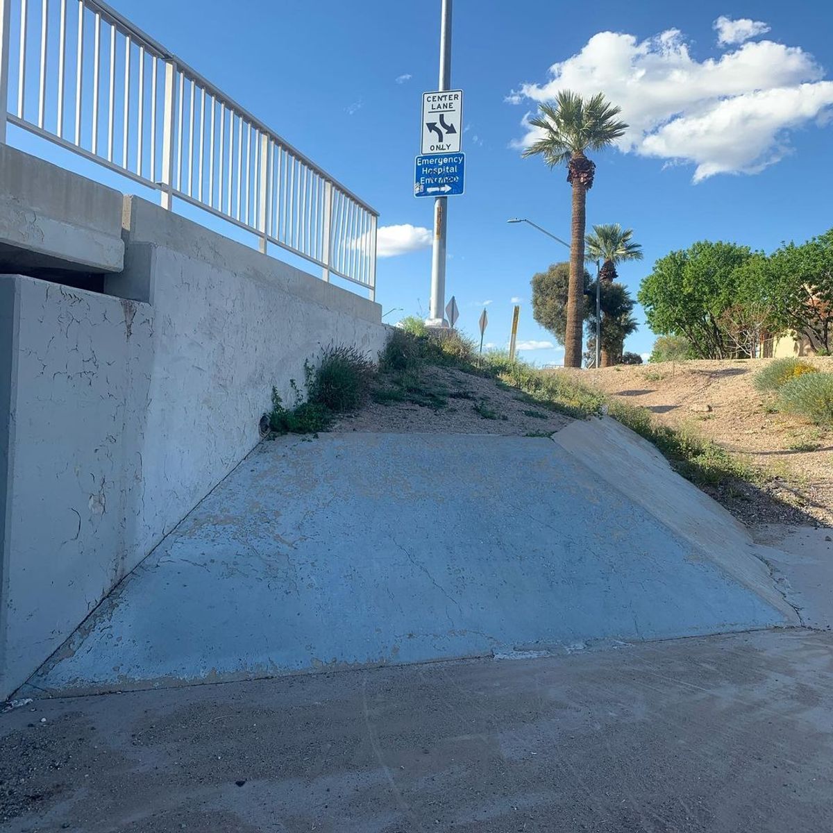 Image for skate spot Thunderbird Hip