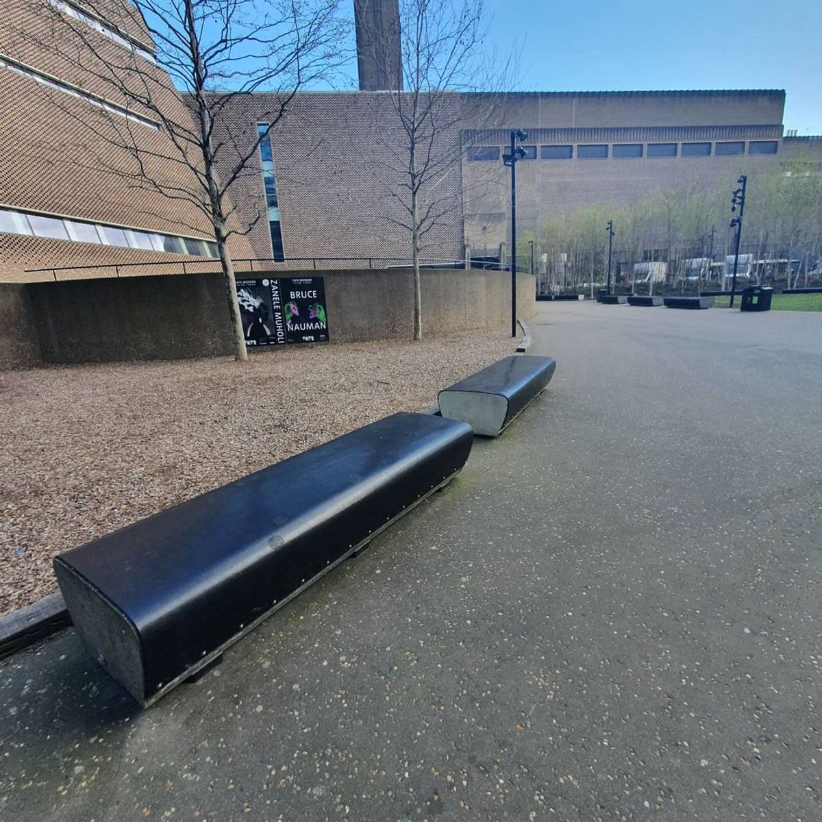 Image for skate spot Tate Modern - Black Ledges