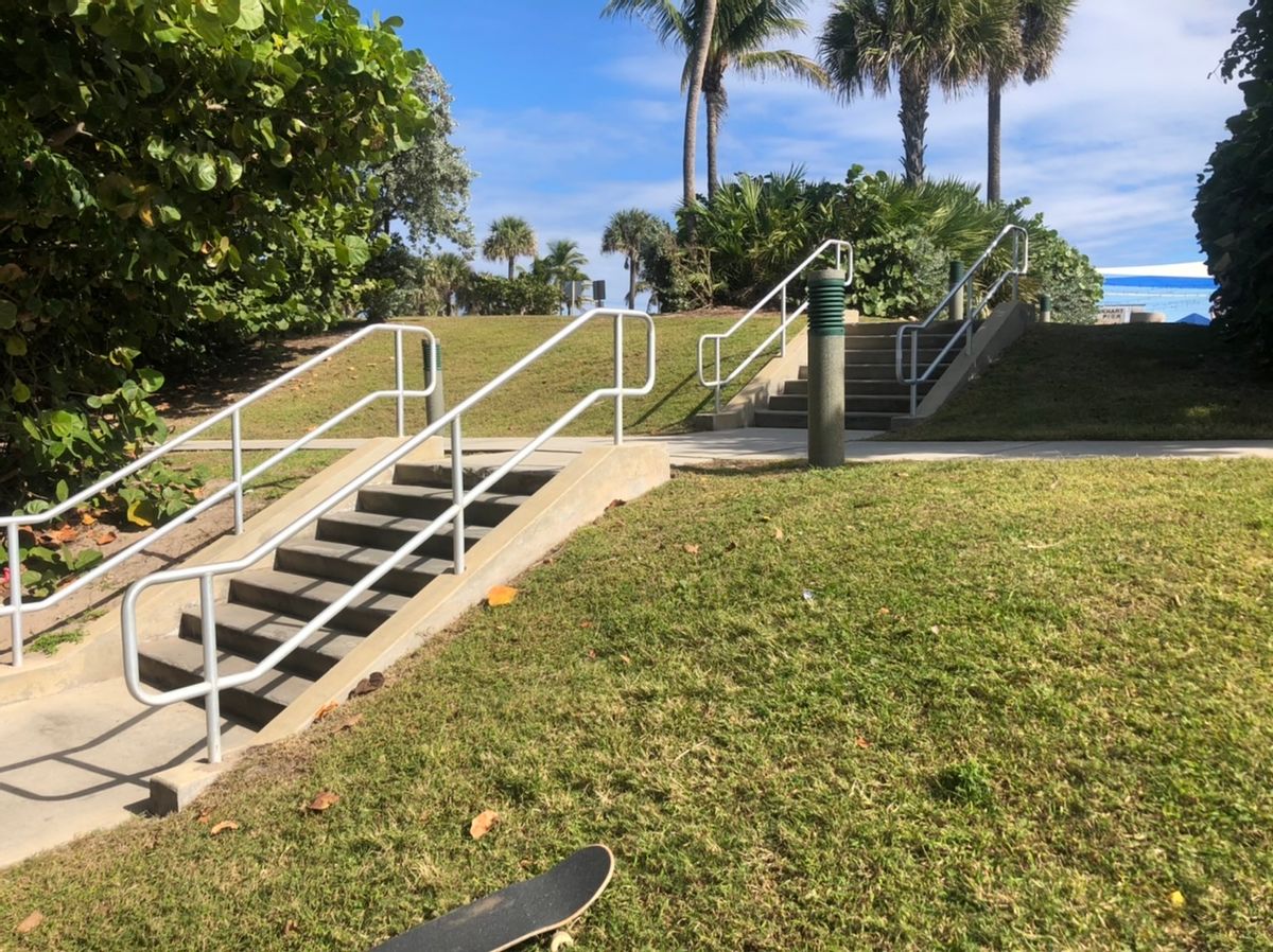 Image for skate spot Lake Worth Beach Park - 7 Then 7