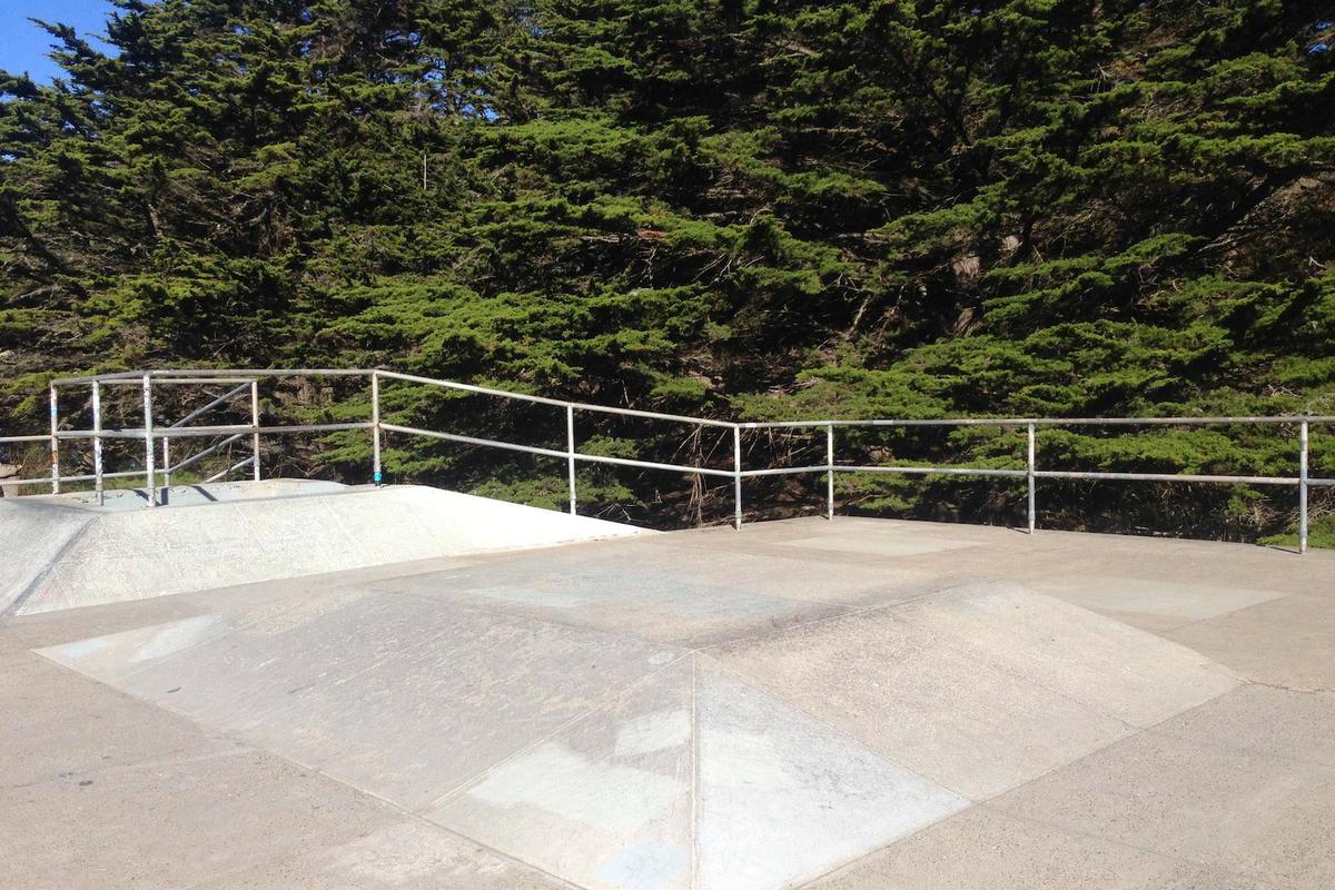 Image for skate spot Fort Miley