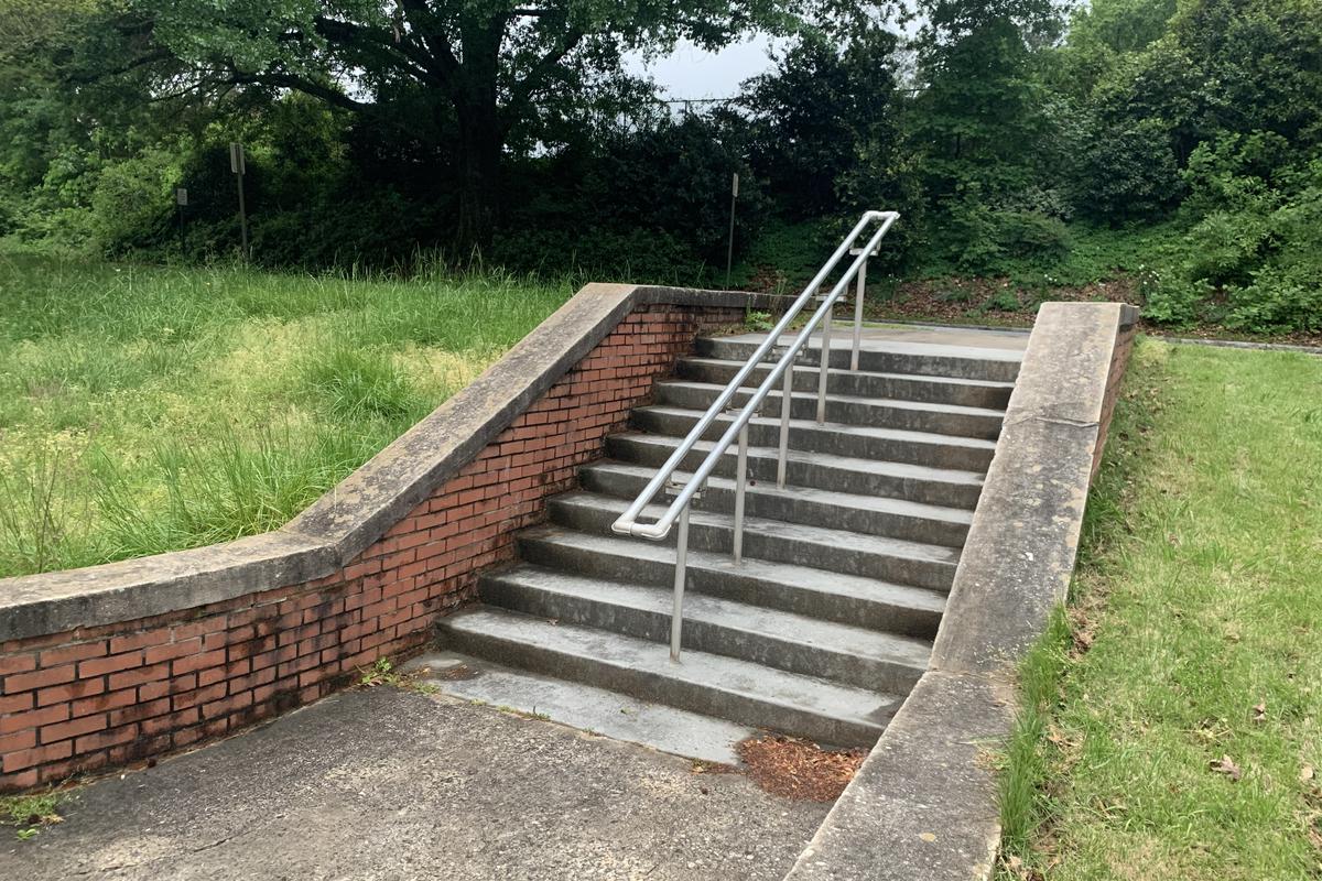 Image for skate spot Decatur Post Office 10 Stair Pop Out Hubba