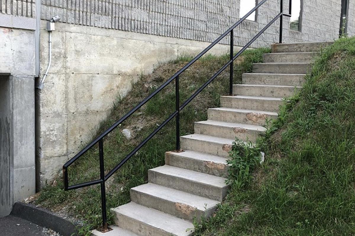 Image for skate spot 14 Stair Rail