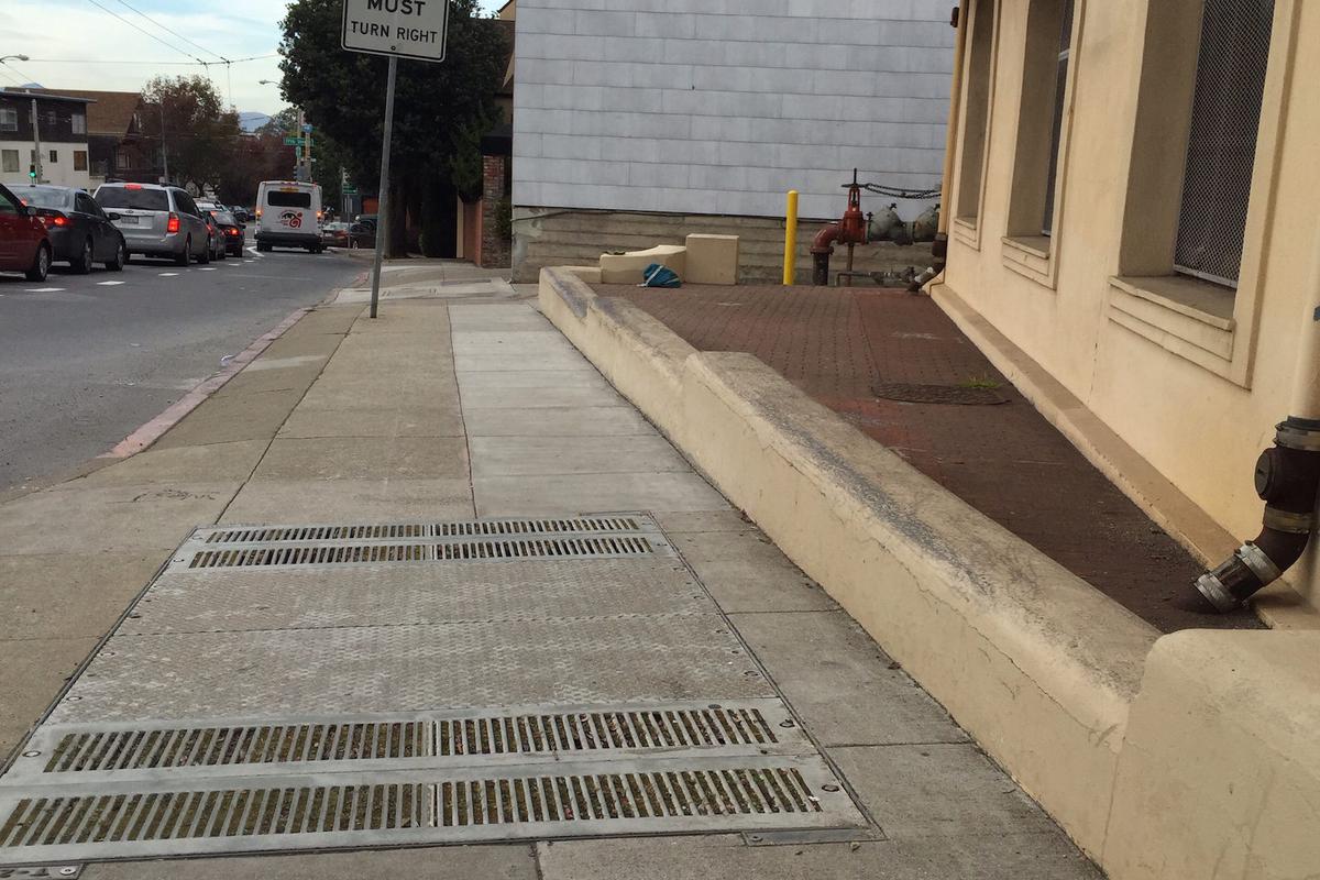 Image for skate spot Castro Ledges