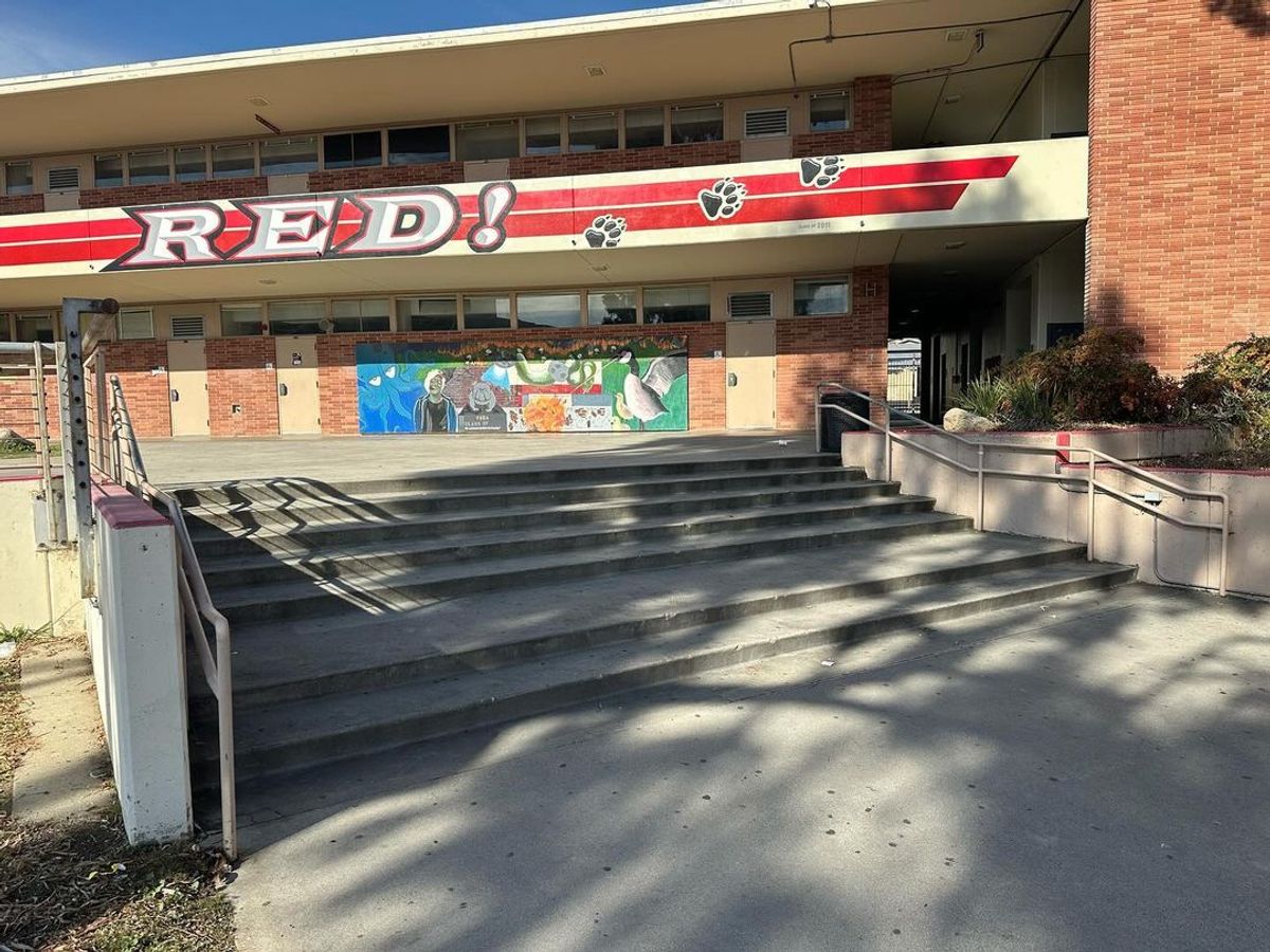 Image for skate spot Pasadena High School - 5 Flat 2