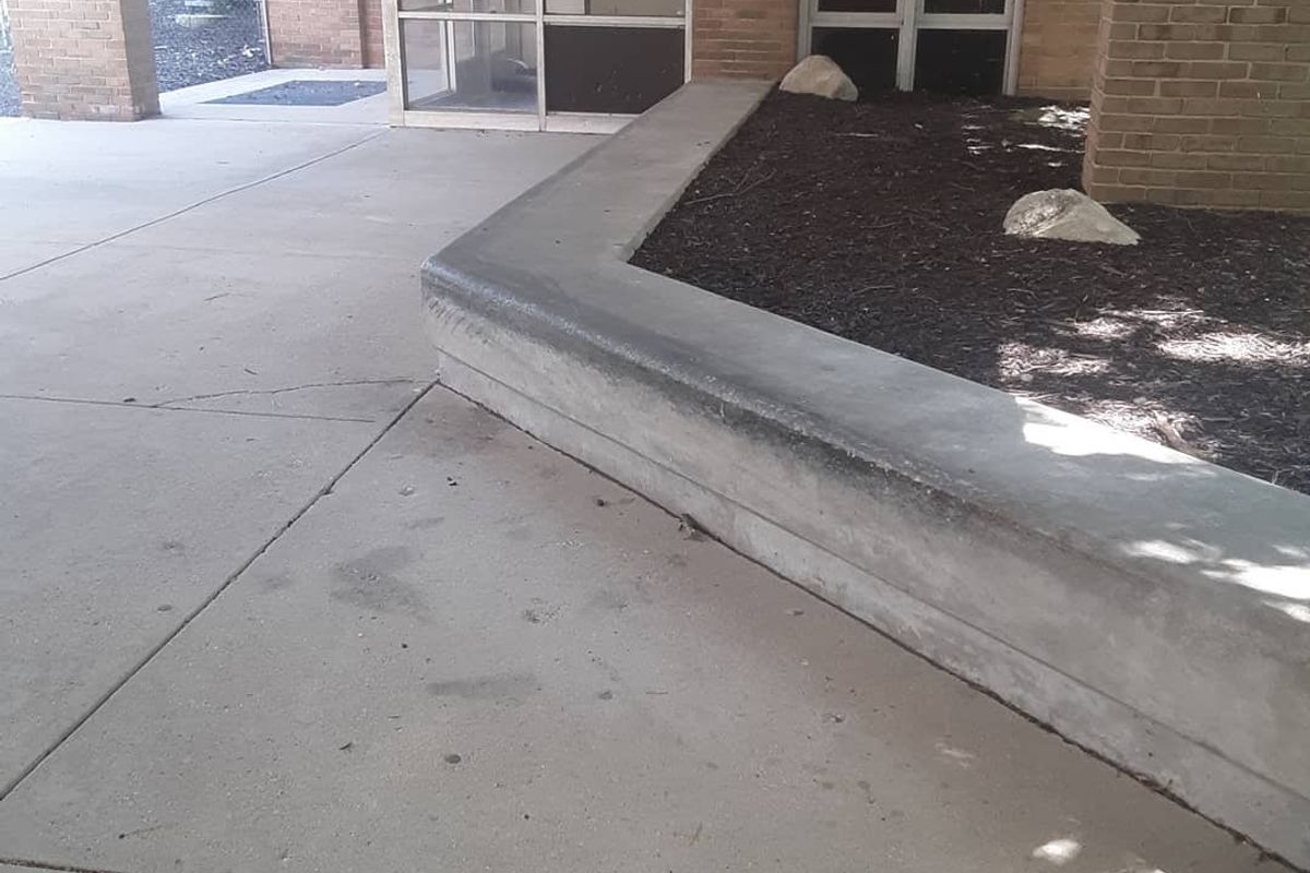 Image for skate spot Kalamazoo Central High School Ledges