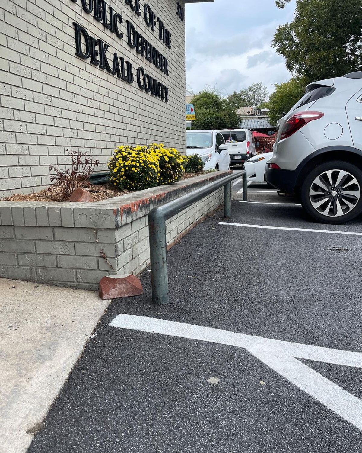 Image for skate spot Public Defender's Office - Flat Rail