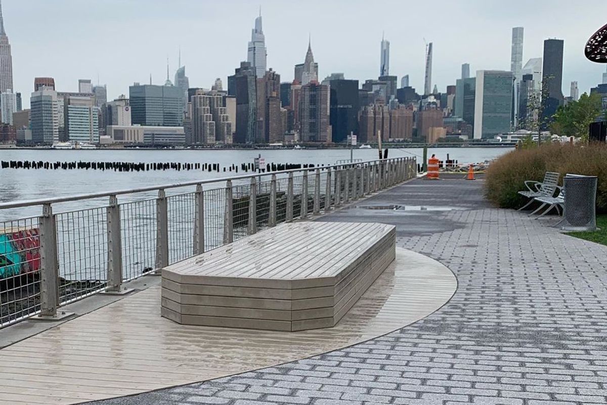 Image for skate spot Greenpoint Waterfront Wood Ledge