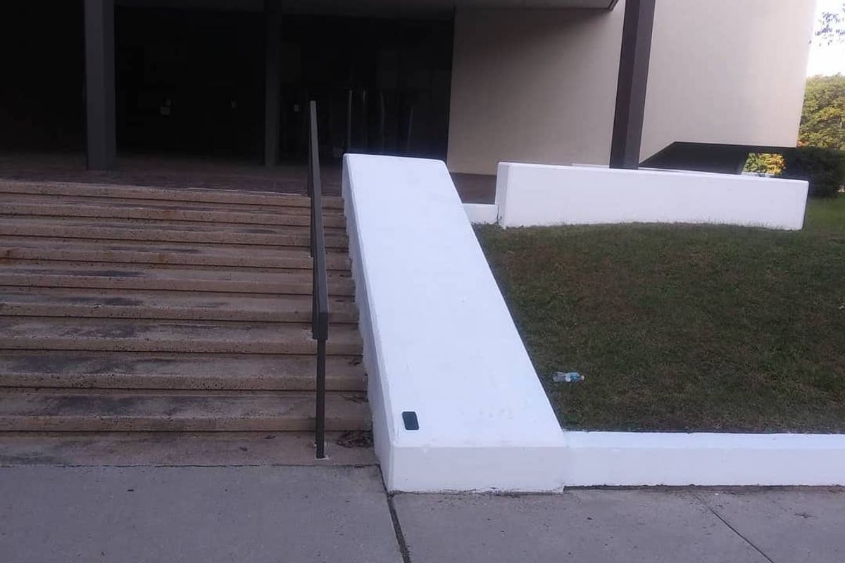 Image for skate spot North Brunswick High School 9 Stair Rails / Hubba