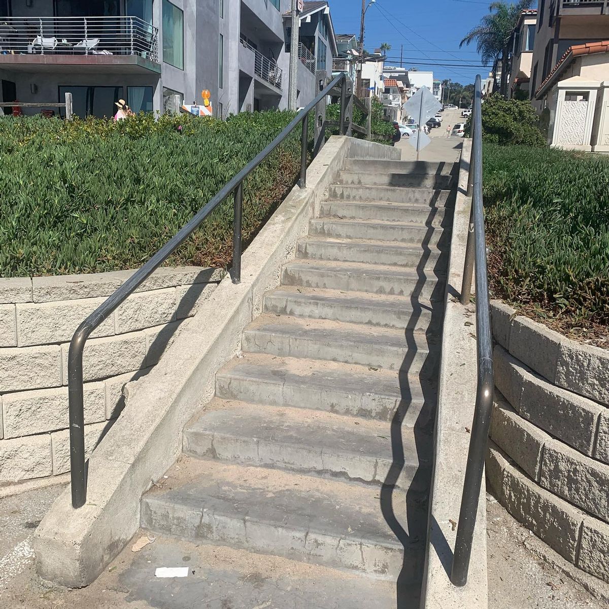 Image for skate spot El Porto Beach - 12 Stair Rail