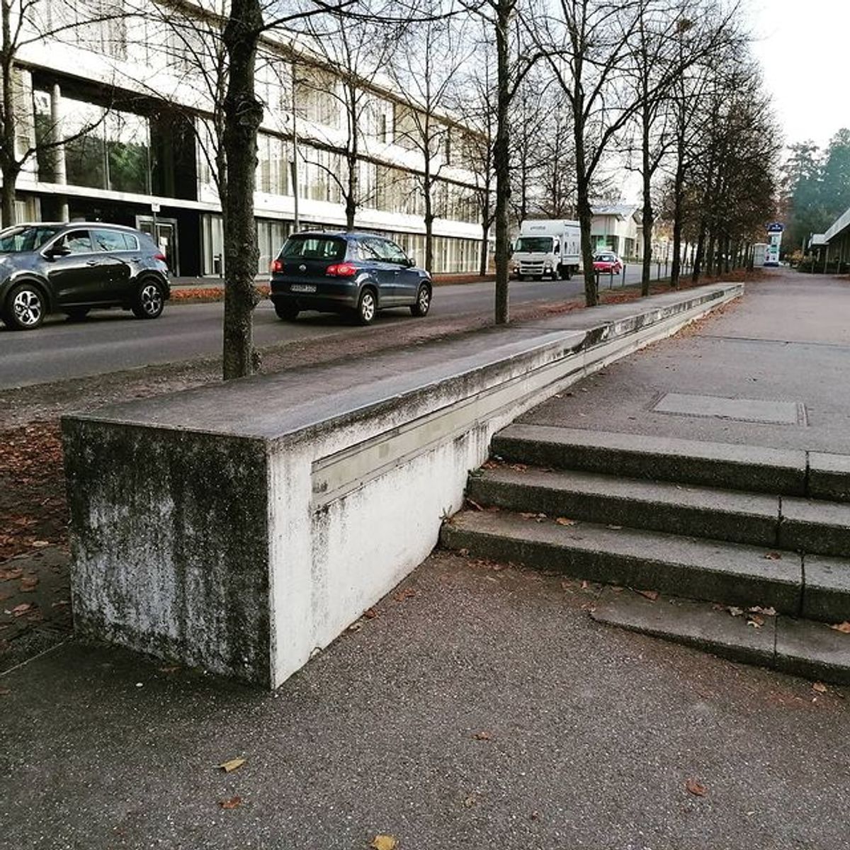 Image for skate spot Universität Hohenheim Out Ledge