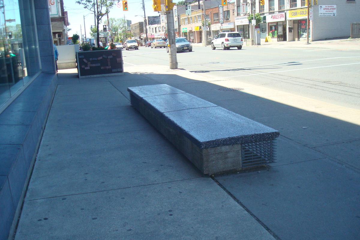 Image for skate spot Eglinton West Library Ledge