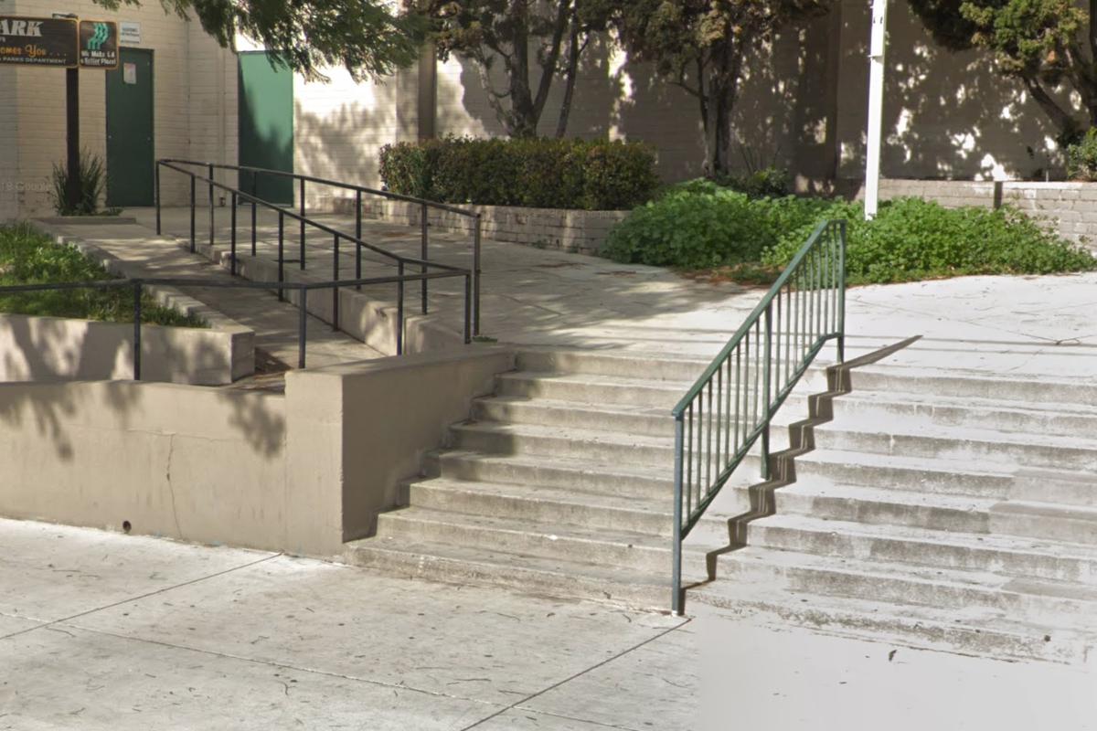 Image for skate spot Wabash 8 Stair Rails