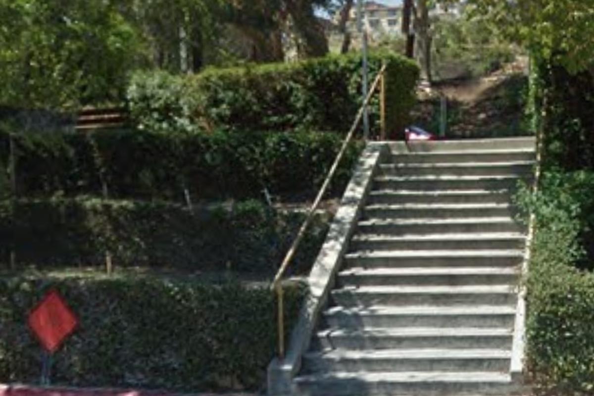 Image for skate spot 16 Stair Rail