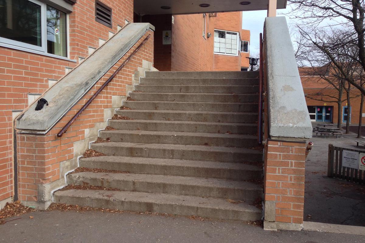 Image for skate spot Brown School 12 Stair Hubba