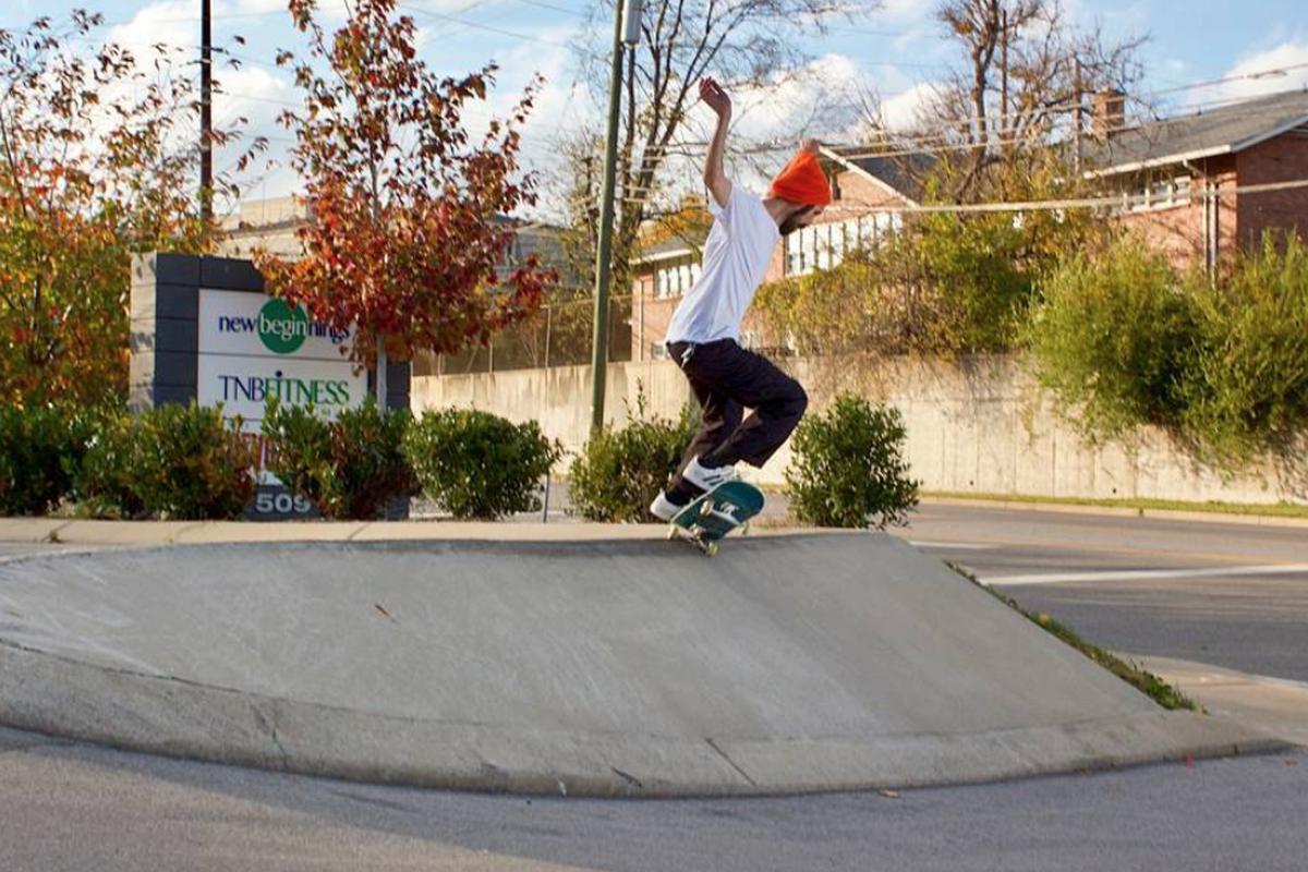 Image for skate spot Bank Ledge