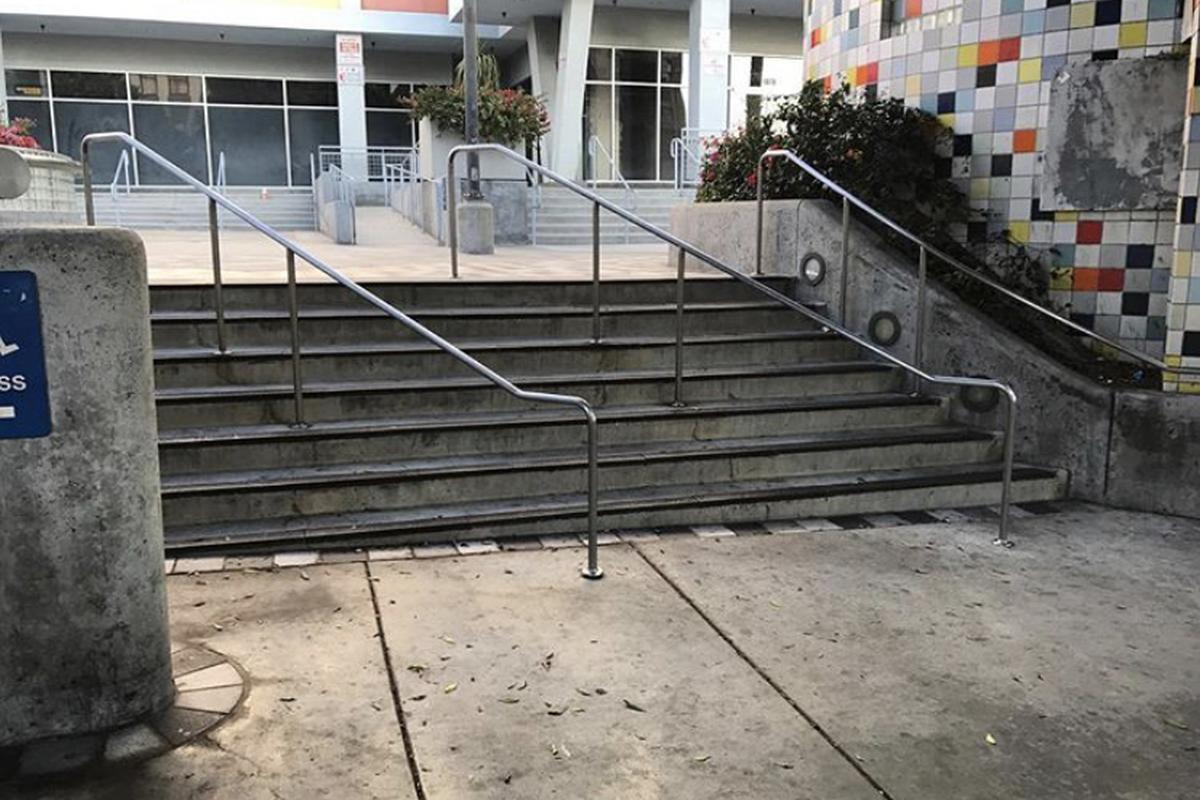 Hollywood High - FindSkateSpots