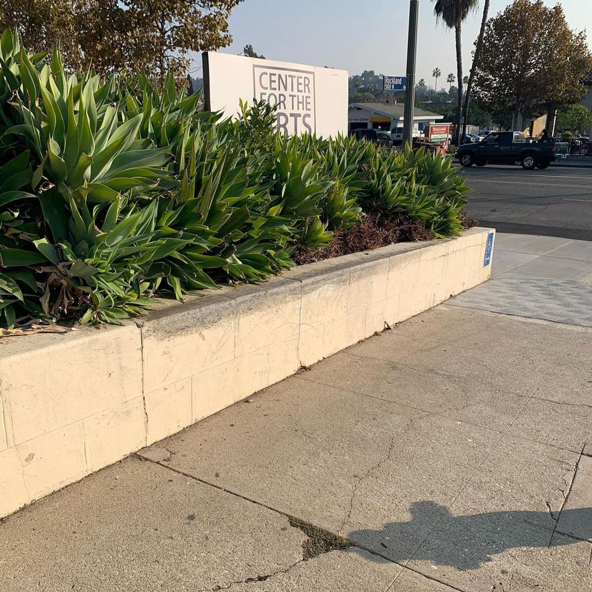 Image for skate spot Center For The Arts Pop Out Ledges