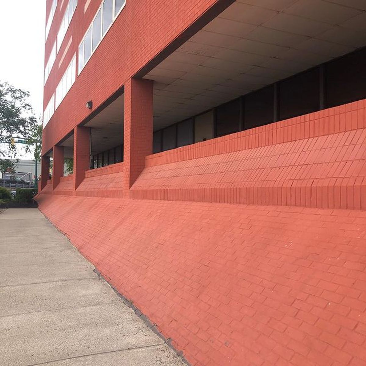 Image for skate spot Bergen Town Center Brick Banks