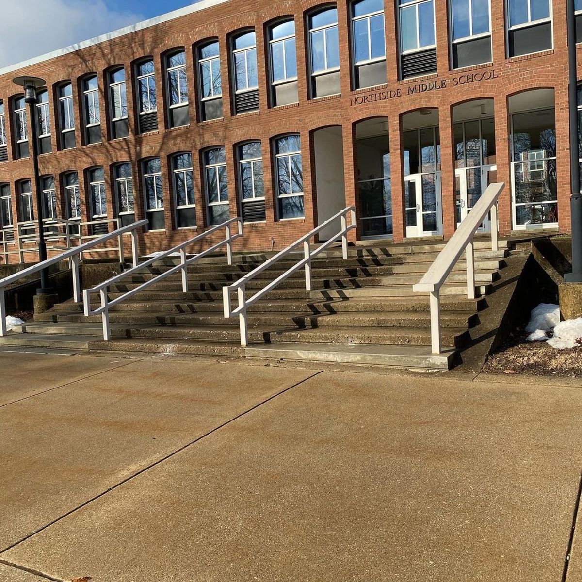 Image for skate spot Northside Middle School - 9 Stair Rails