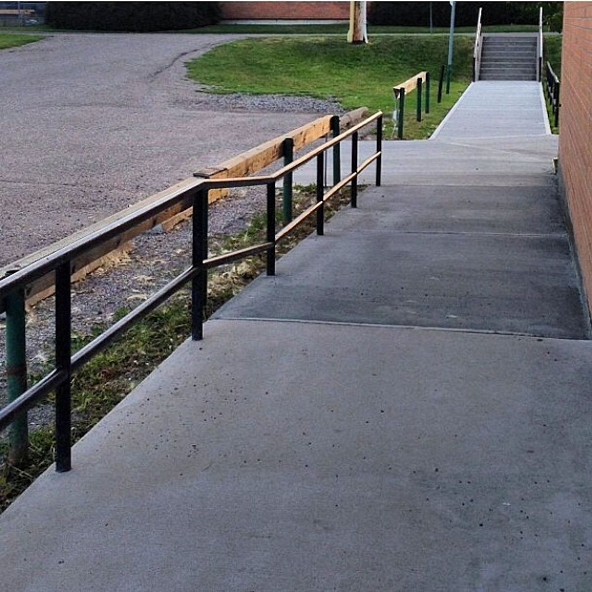 Image for skate spot Southwood Elementary School - Handicap Rail