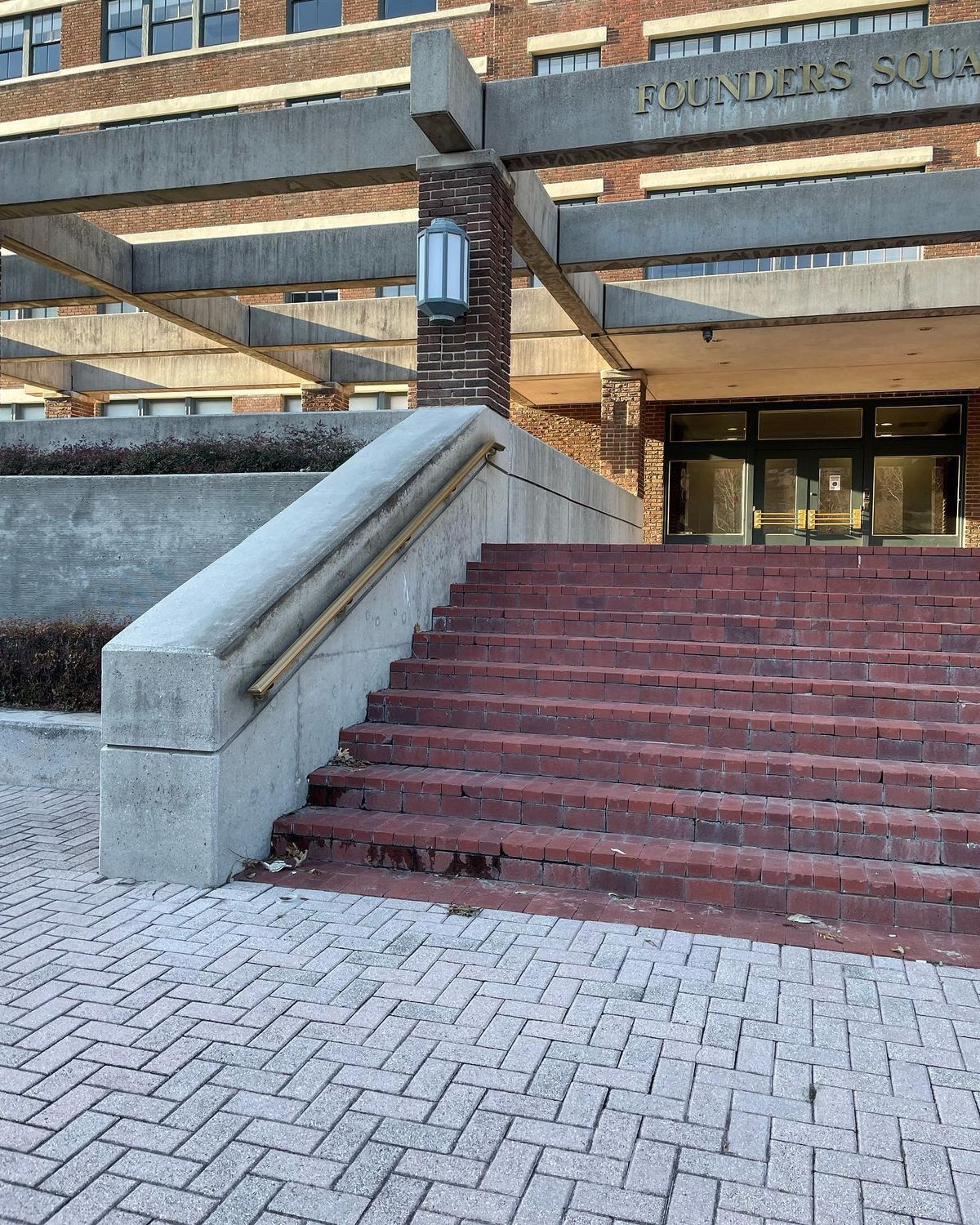 Image for skate spot Founders Square - 10 Stair Hubbas