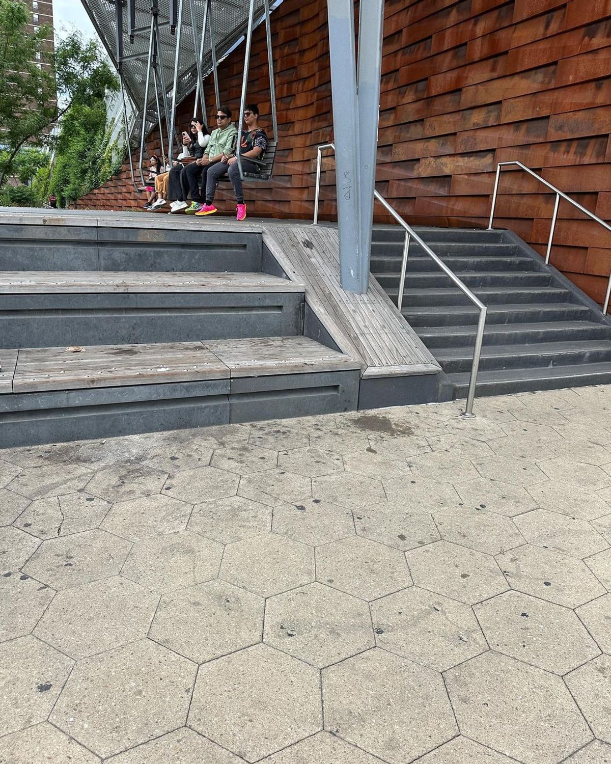 Image for skate spot Pier 35 - 9 Stair Rail / 3 Block