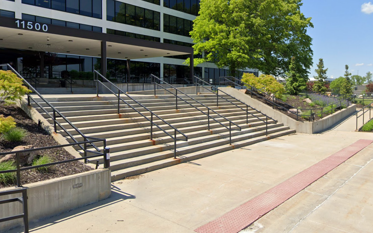 Image for skate spot 11500 Building - 13 Stair Rails