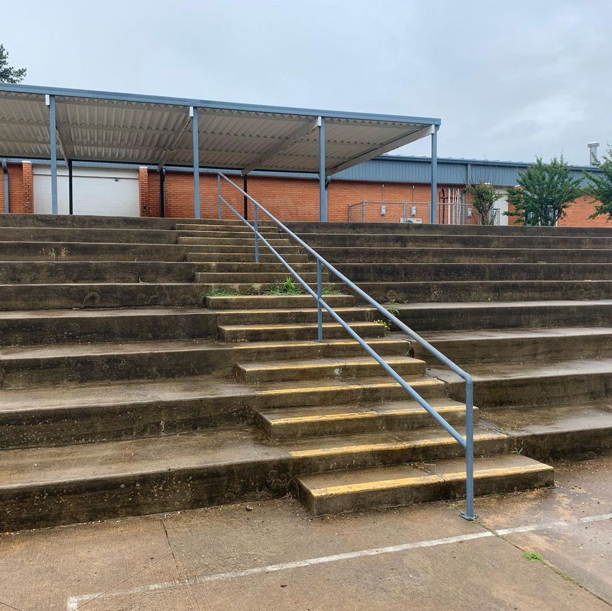 Image for skate spot Western Hills Elementary School - 18 Stair Rail