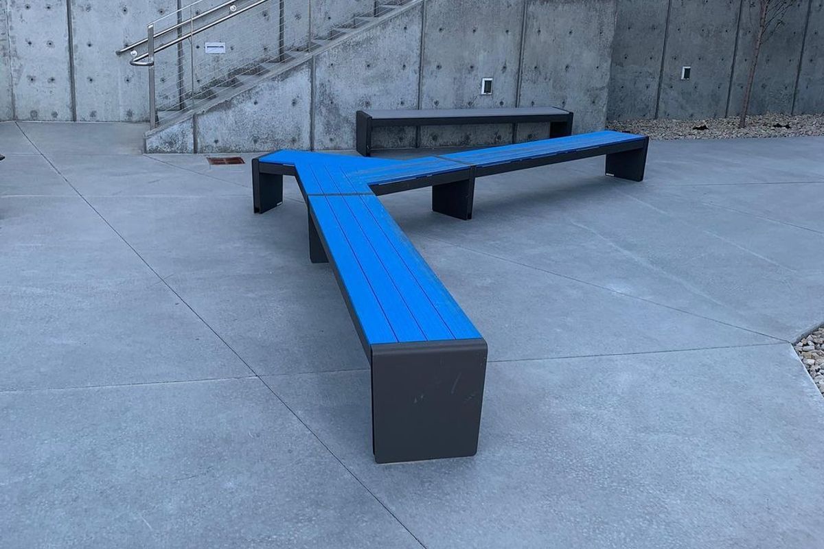 Image for skate spot Omadi Benches