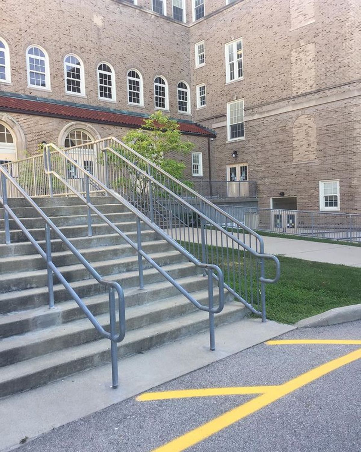 Image for skate spot Dater High School 11 Stair Rail