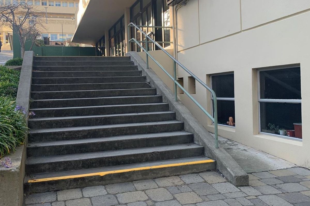 Image for skate spot USF 14 Stair Rail