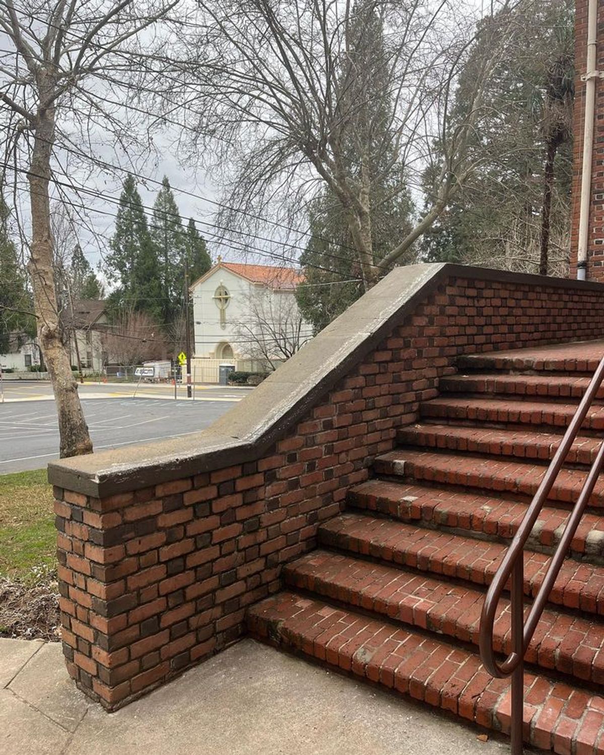 Image for skate spot Mt St Mary's Academy - 9 Stair Kink Hubba