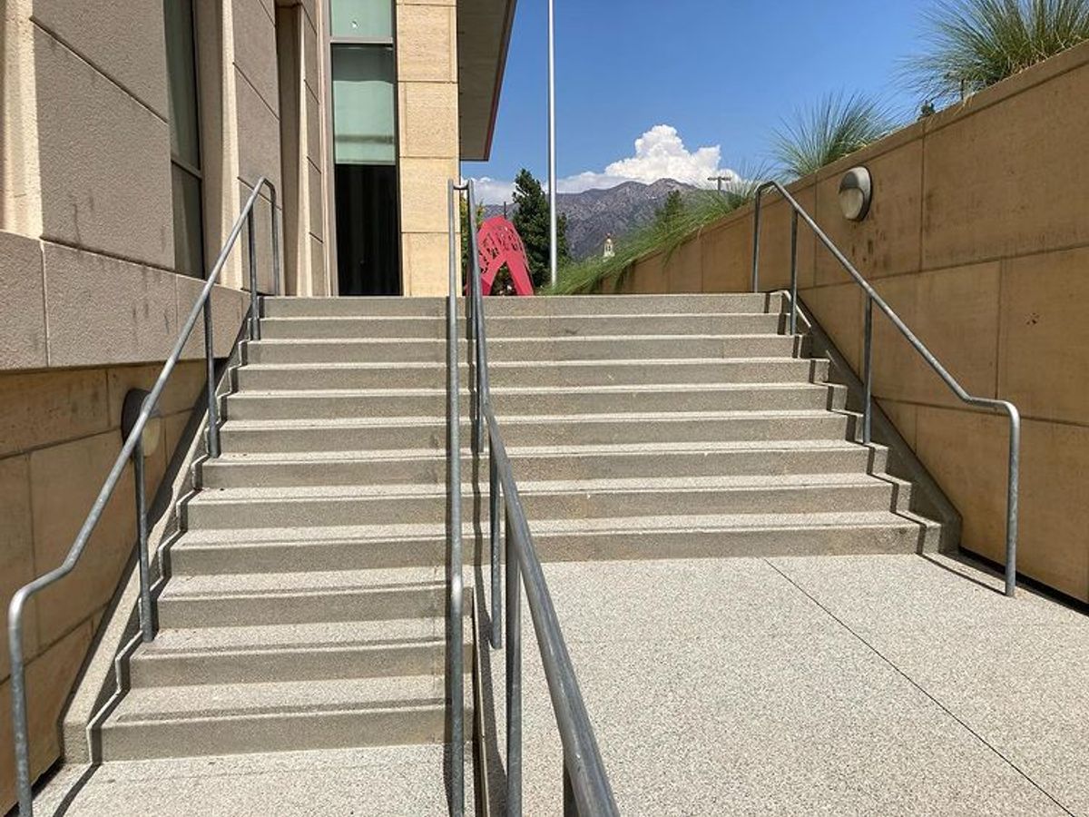 Image for skate spot Burbank Building Division - 9 Stair