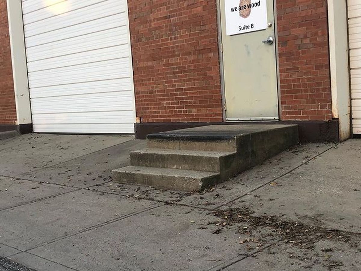 Image for skate spot North Gale Street 3 Stair Ledge