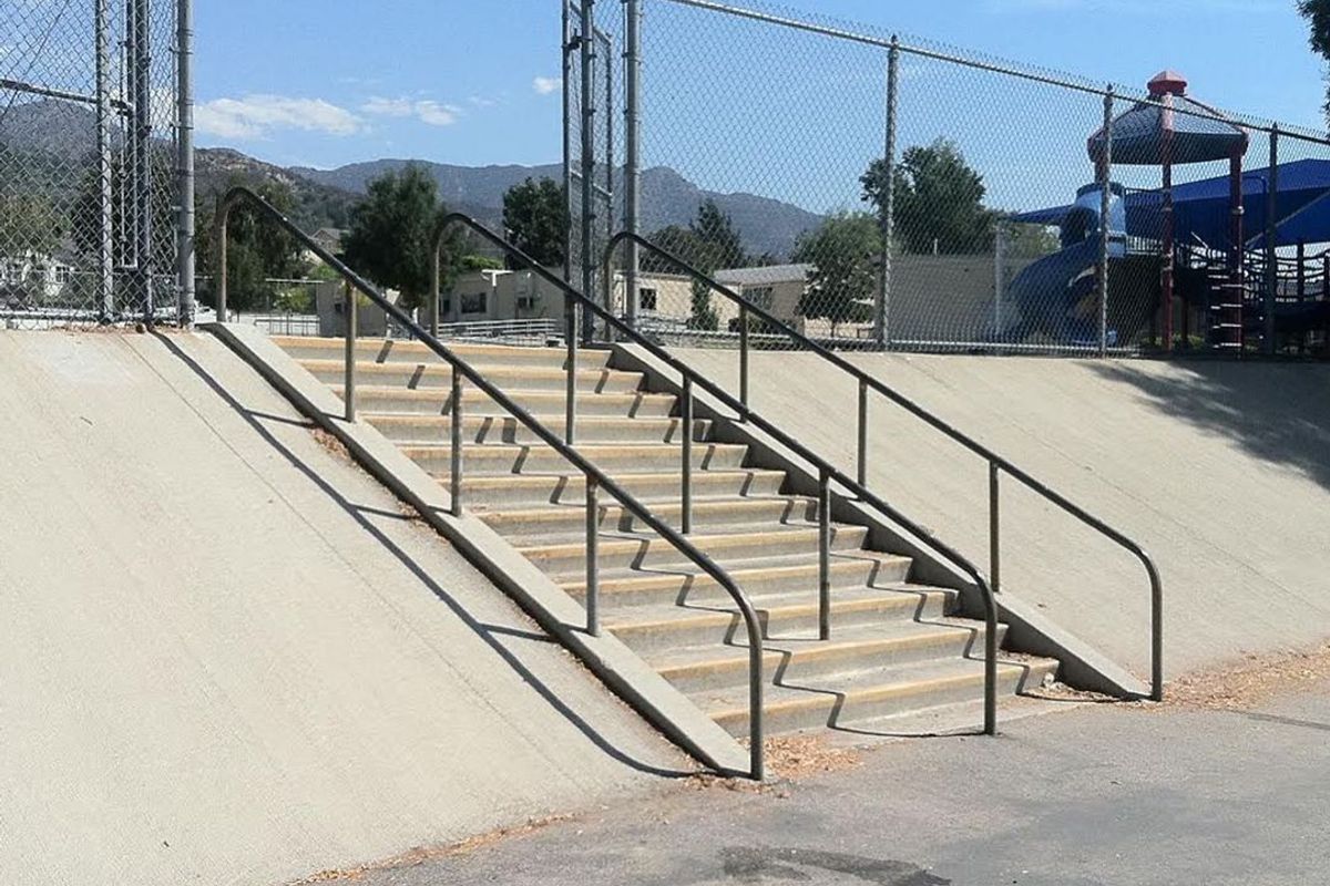 Image for skate spot Thomas Jefferson Elementary 12 Stair Rail